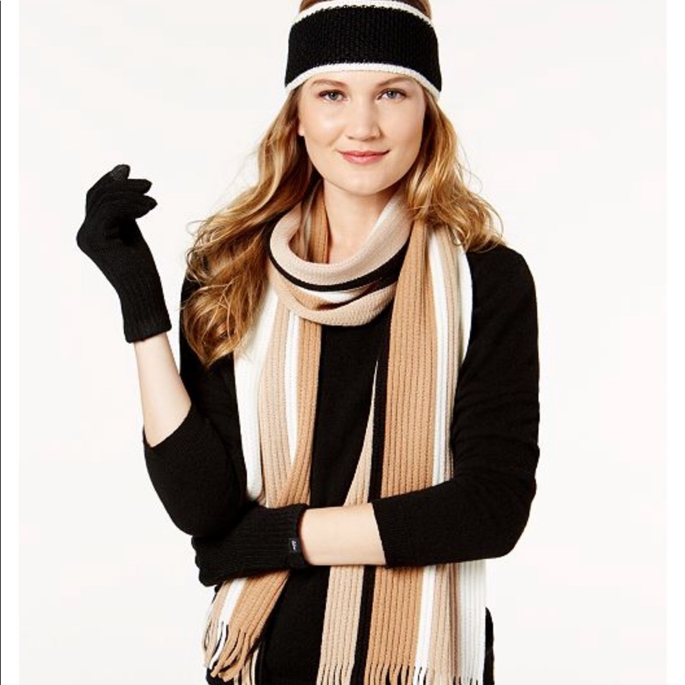Echo Outerwear Scarf, Gloves and Headband Gift Set